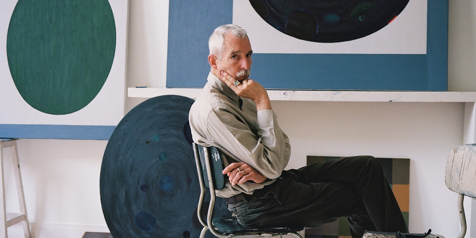 Porträt des Künstlers. Foto: Francois Hallard Porträt des Künstlers. Foto: Francois Hallard