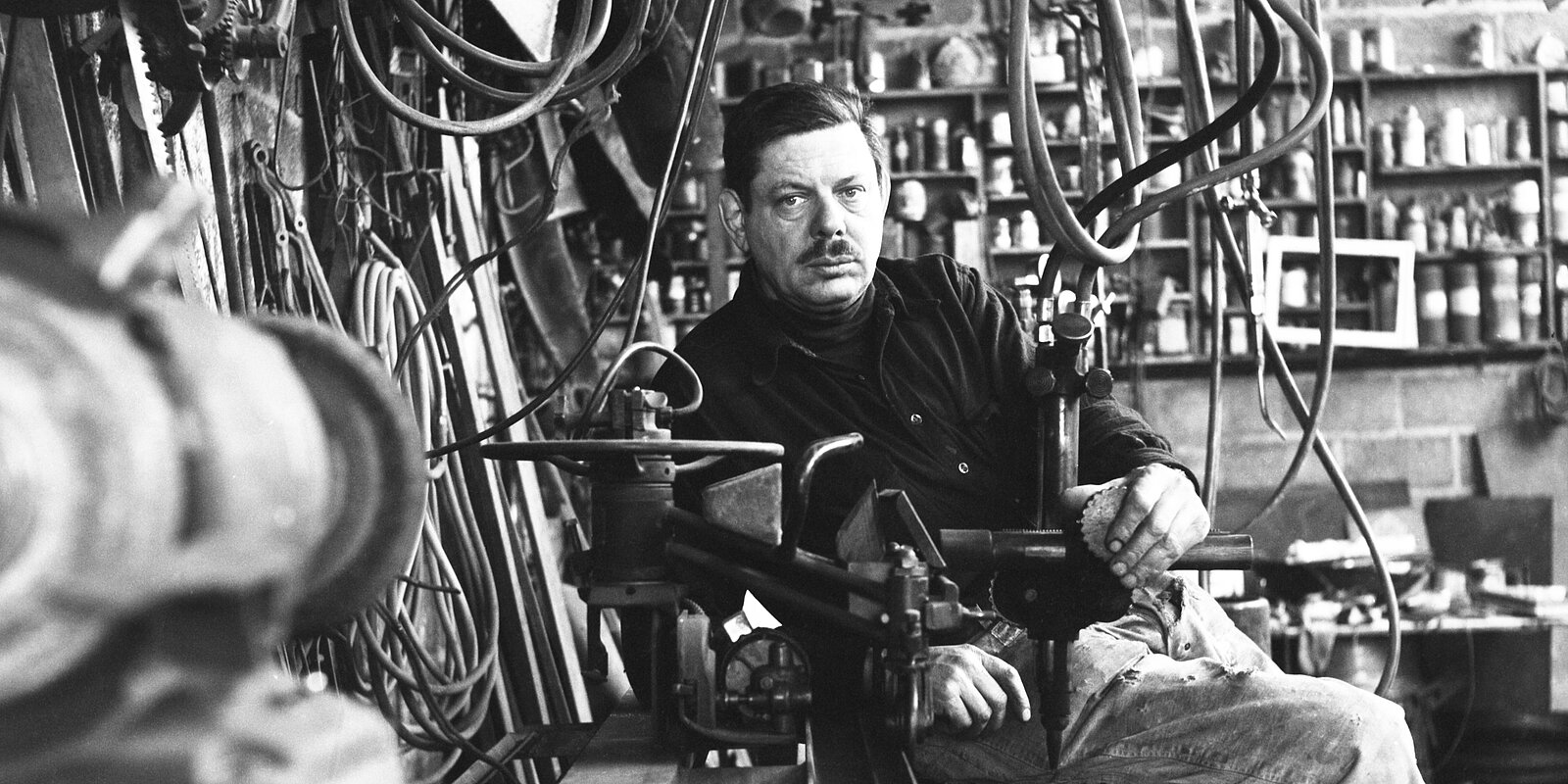 David Smith in seinem Studio © Estate of David Smith, 2015 David Smith in seinem Studio © Estate of David Smith, 2015